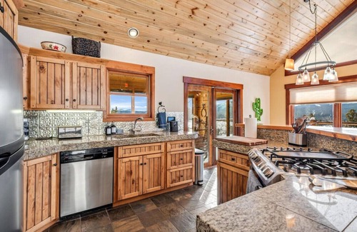 Fairplay Cabin | Chic 5bedroom 4.5bath Secluded Mountain Cabin