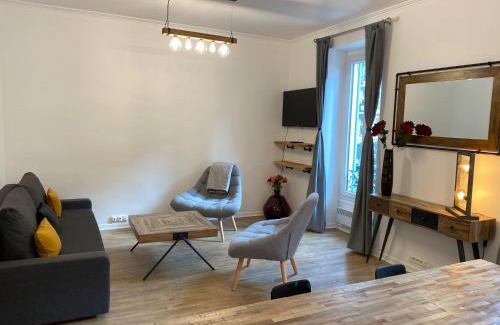 Riquier Apartment | Chic and Cosy apartment GV Port Garibaldi