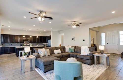 Queen Creek House | Chic and Cozy Retreat w/Heated Pool, Stay long, Save more