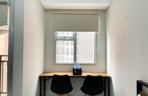 Bekasi Timur Apartment | Chic and Cozy Studio Apartment at Transpark Juanda Bekasi By Travelio