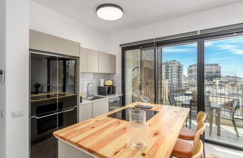 Florentin Apartment | Chic and fresh by Sea U TLV