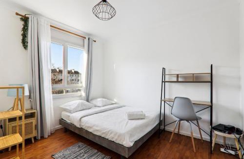 Sartrouville Apartment | Chic and spacious apart with parking