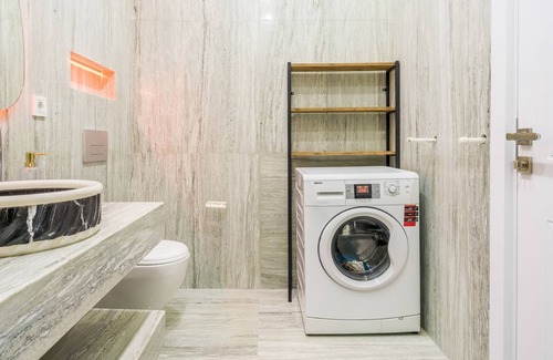Beyoglu Apartment | Chic and Spacious Flat Near Golden Horn in Beyoglu