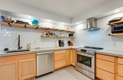 Angel Fire Apartment | Chic Angel Fire Condo Walk to Ski Resort!