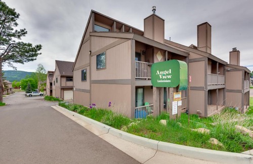 Angel Fire Apartment | Chic Angel Fire Condo Walk to Ski Resort!