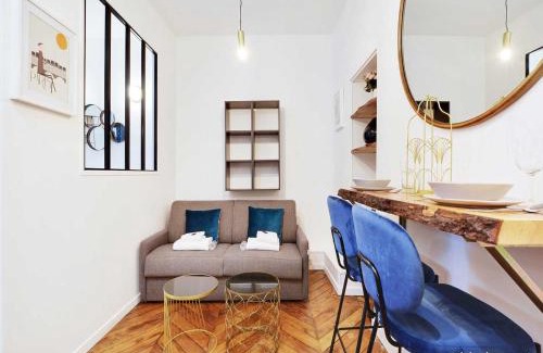 Charonne Apartment | Chic apartment in Paris for couple