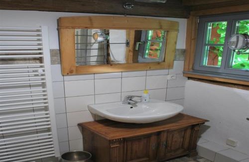 Heringen Apartment | Chic Apartment in Thuringia with Sauna