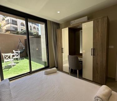 Al Swaifyeh Apartment | Chic Apartments For Rent ave0-2