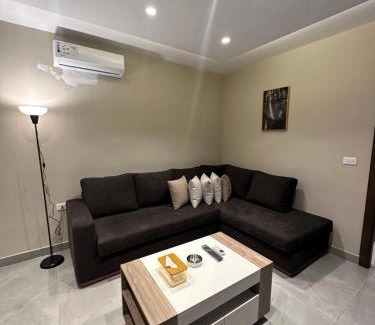 Al Swaifyeh Apartment | Chic Apartments For Rent ave1-1