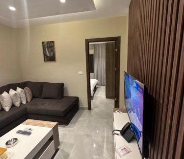 Al Swaifyeh Apartment | Chic Apartments For Rent ave1-1