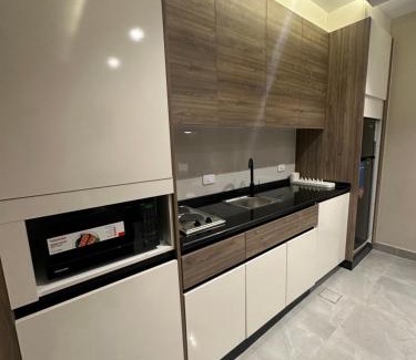 Al Swaifyeh Apartment | Chic Apartments For Rent ave1-5