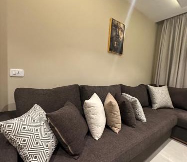 Al Swaifyeh Apartment | Chic Apartments For Rent ave1-6