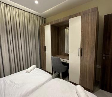 Al Swaifyeh Apartment | Chic Apartments For Rent ave2-2
