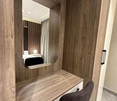 Al Swaifyeh Apartment | Chic Apartments For Rent ave2-4