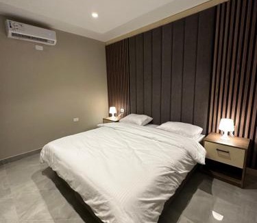 Al Swaifyeh Apartment | Chic Apartments For Rent ave2-5