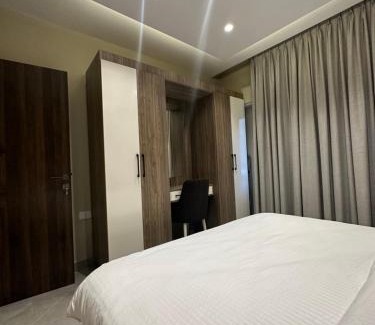 Al Swaifyeh Apartment | Chic Apartments For Rent ave2-6