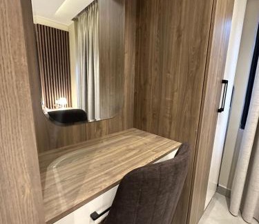 Al Swaifyeh Apartment | Chic Apartments For Rent ave2-6