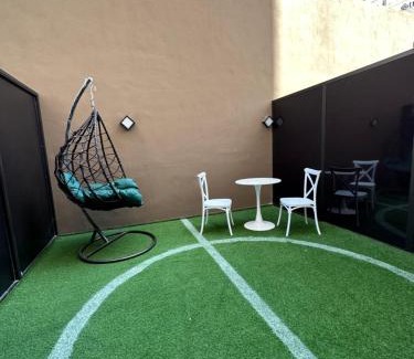Al Swaifyeh Apartment | Chic Apartments For Rent ave0-3