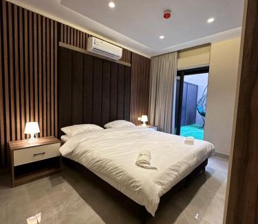 Al Swaifyeh Apartment | Chic Apartments For Rent ave0-3