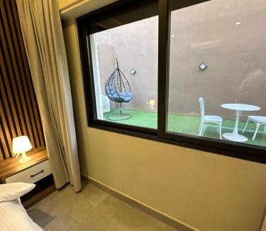 Al Swaifyeh Apartment | Chic Apartments For Rent ave0-5