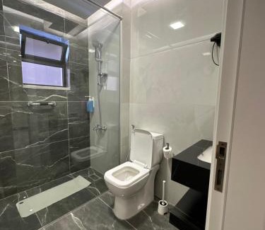 Al Swaifyeh Apartment | Chic Apartments For Rent ave0-6