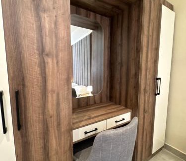 Al Swaifyeh Apartment | Chic Apartments For Rent ave0-9