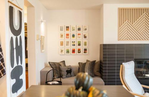 Bend Apartment | Chic Bend Condo with Fireplace and Forest Views!