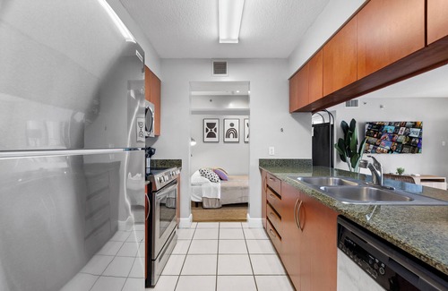 Brickell Condo | Chic Brickell Condos – Prime Location