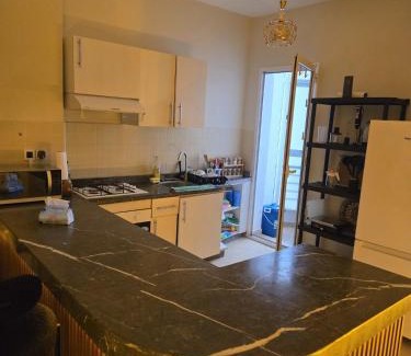 La Nouvelle Ville Ibn Batouta Apartment | Chic Calm et Cozy Apart Free Parking available 5min airport