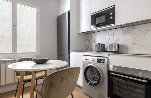 Castellana Apartment | Chic Castellana 2BR w/Doorman, nr Restaurants, by Blueground