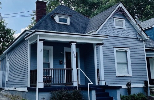 Columbia Heights House | Chic Chevy Chase Bungalow, Heart of UK, Easy Trip to Downtown!