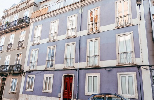 Santa Isabel Apartment | Chic & Classy Lisboa by GT House