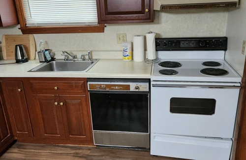 Pittsfield Apartment | Chic corporate apartment in wonderful Pittsfield with AC, WiFi