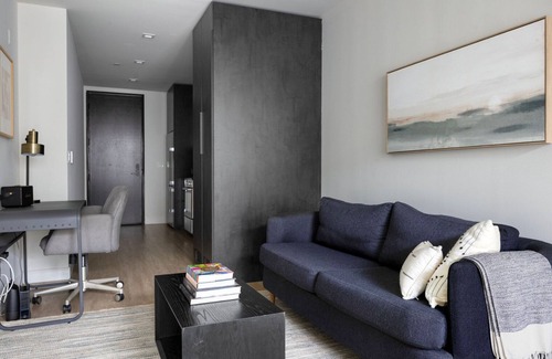 Palms Apartment | Chic Culver City 1BR w/Pool, Gym & Sundeck, nr 405, by Blueground
