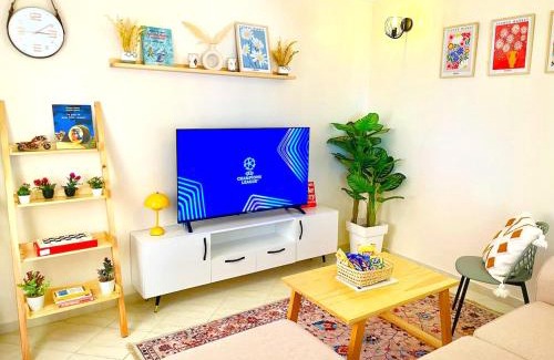 Cite Al Mohammadi Apartment | Chic Design Stay With a Chocolate Welcome Gift