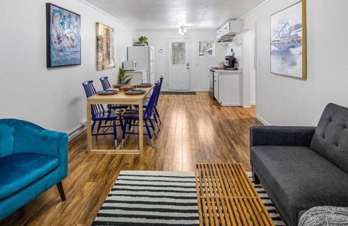 South Addition House | Chic Downtown 1 Bedroom