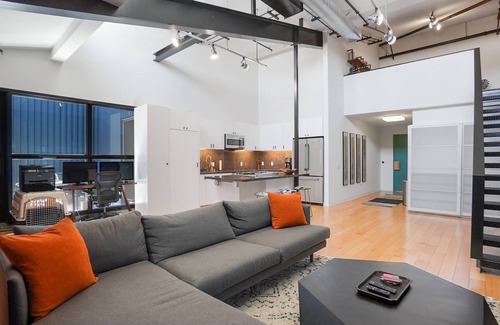 Little Tokyo Condo | Chic DTLA Arts District Loft