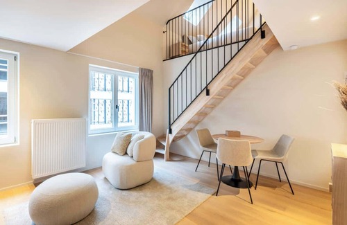 Ghent City Centre Apartment | Chic Duplex Studio with City Views Ghent