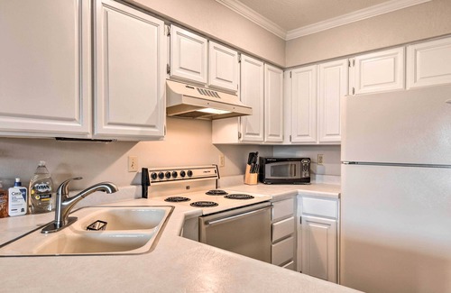 Wolf Creek Condo | Chic Eden Condo w/Pool Access < 5 Mi to Ski!