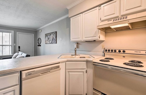 Wolf Creek Condo | Chic Eden Condo w/Pool Access < 5 Mi to Ski!