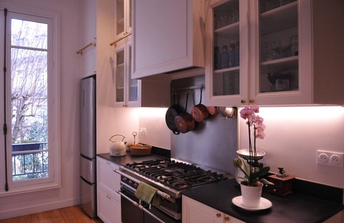 17th Arrondissement Apartment | Chic et Calme, un Appartement Typiquement Haussmannien, à 15 mn de L'etoile