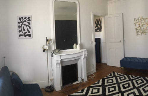 La Garenne-Colombes Apartment | Chic et Cosy