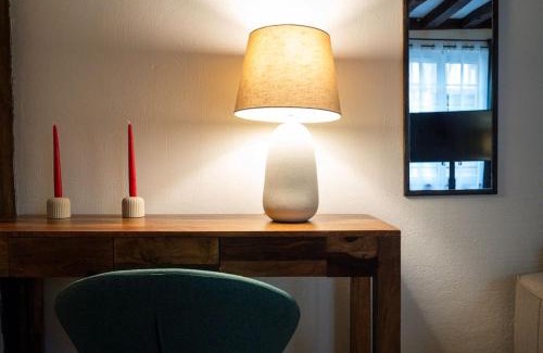 Old Town Apartment | Chic et Cosy - Arrivée Autonome