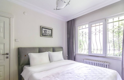 Nisantasi Apartment | Chic Flat 5 min to Nisantasi and City's Mall