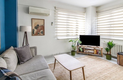 Nisantasi Apartment | Chic Flat 5 min to Nisantasi and City's Mall