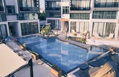 Karakum House | Chic Flat w Pool 5 min to Beach in Kyrenia