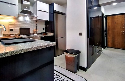 Eski Lara Apartment | Chic Flat with Complex Pool in Antalya