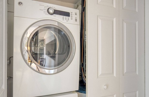 Foggy Bottom Apartment | Chic Foggy Bottom 2BR w/ W/D + Gym near World Bank + metro by Blueground