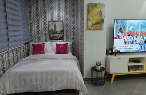 Marcory Apartment | Chic furnished studio appartement in the center of Abidjan zone 4.
