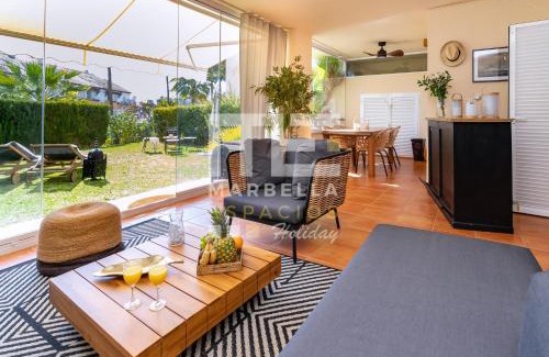 Marbella Apartment | Chic garden flat 5min from beach